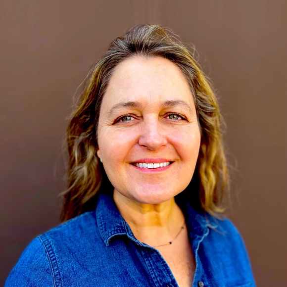 Meet your Posher, Amy - Picture 1 of 1